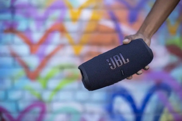 Głośnik przenośny JBL Charge 5 niebieski