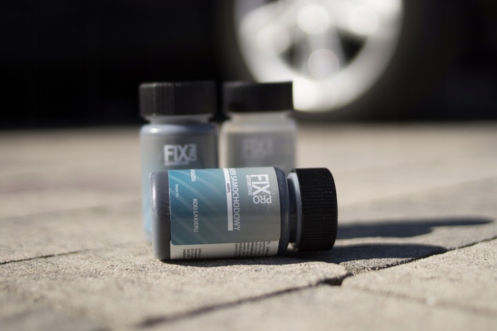 FixPro LAKIER SAMOCHODOWY AUDI LZ7L ZAPRAWKA ZESTAW NA RDZE 50ml