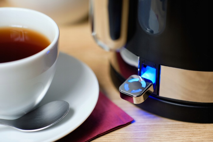 CZAJNIK ELEKTRYCZNY BEZPRZEWODOWY C295C MOC 2150W POJEMNOŚĆ 1,7L