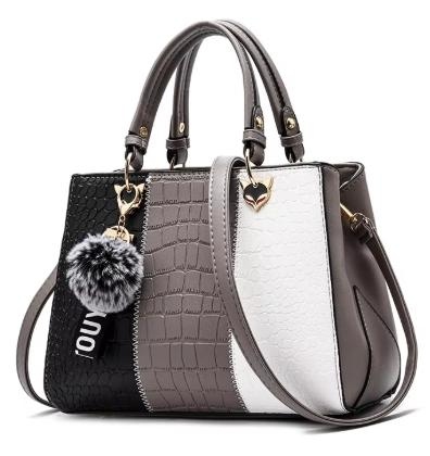 TOREBKA DAMSKA KUFEREK CZARNY BEŻ DO RĘKI NA RAMIĘ LISTONOSZKA WĄŻ