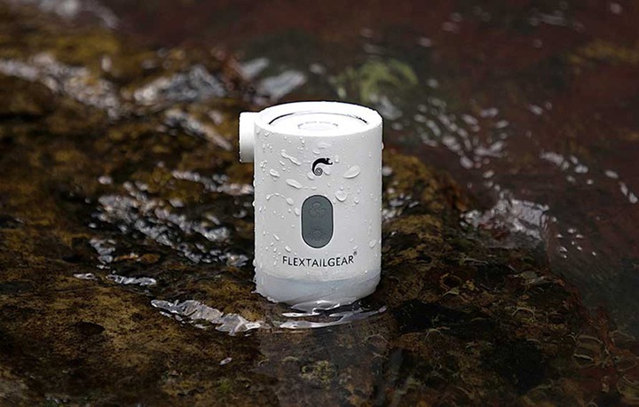 Flextail Max Pump 2 Pro Bezprzewodowa Mini Pompka 4w1 Powerbank Lampka