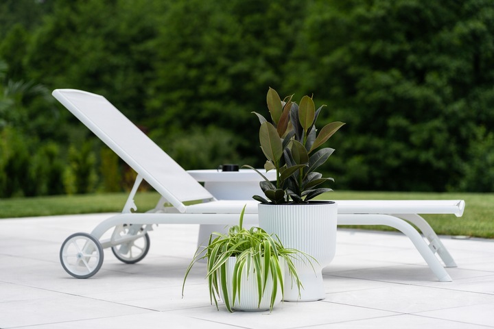 DONICZKA OSŁONKA NA KWIATY MILLY Z WYJMOWANYM WKŁADEM FI 30CM BIAŁA