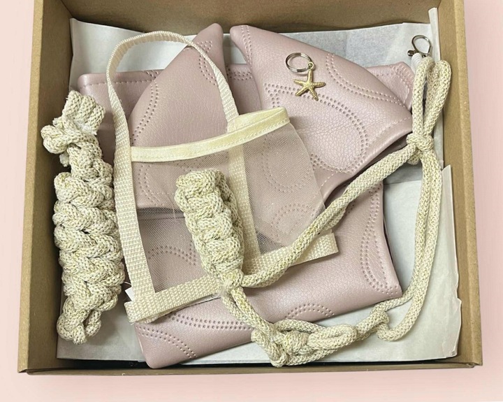 PASTELOWY BOX Z AKCESORIAMI DLA HOBBY HORSE A4