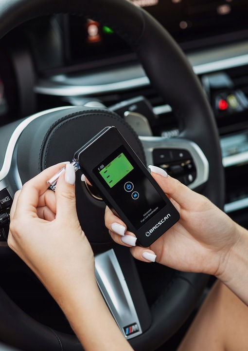 Alkomat BACSCAN F60 + kalibracje + pokrowiec