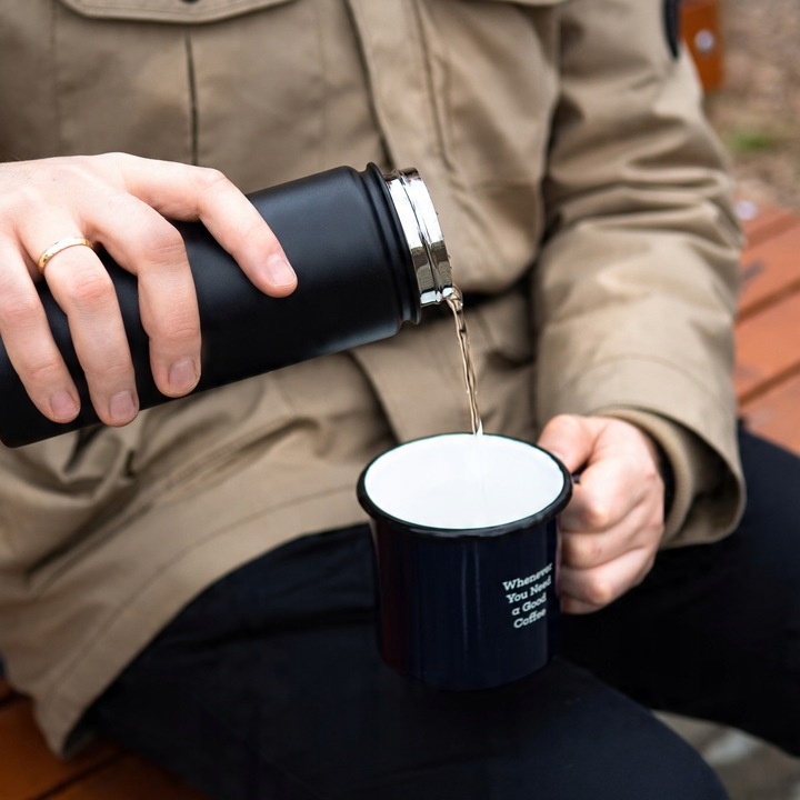 Kubek Termiczny Bidon Butelka Termiczna Stalowa z wymiennymi ustnikami 0,7l