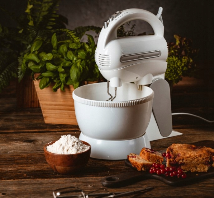 Mikser z misą Camry CR 4213 600W Turbo 5 prędkości