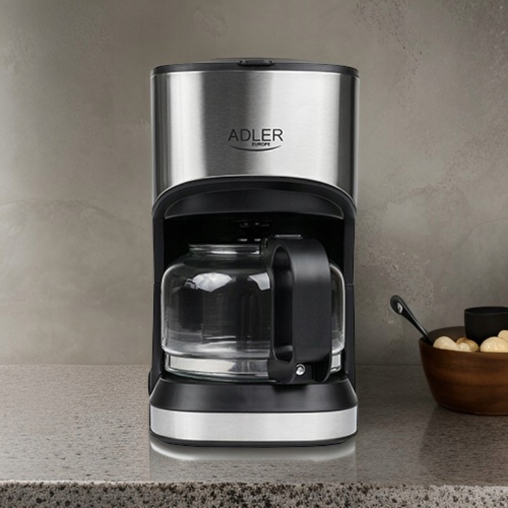 Ekspres do kawy przelewowy 0,7L Blokada kapania ADLER AD 4407 czarny
