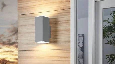 Kinkiet ogrodowy Eglo odcienie szarości i srebra LED 3,7 W