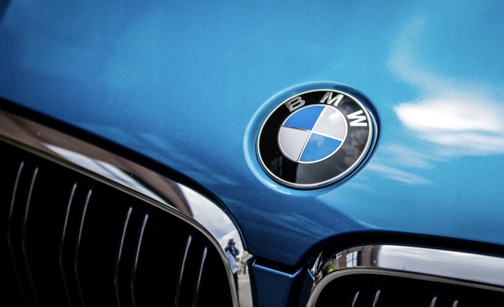 BMW ZNACZEK LOGO ZAMIENNIK PRZÓD TYŁ KOMPLET 82mm74mm E46 E60 E90 F10 F30X5