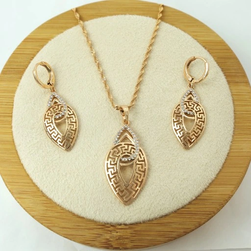 ZŁOTY NASZYJNIK ŁAŃCUSZEK KOLCZYKI WISZĄCE DŁUGIE KOMPLET STAL CHIRURGICZNA