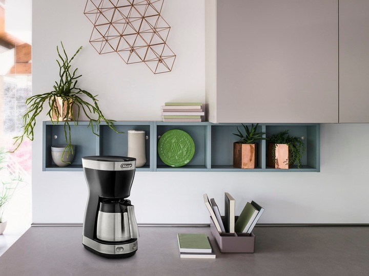 Przelewowy Ekspres do Kawy czarny termiczny dzbanek DeLonghi ICM16710 (P)