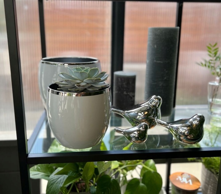 OSŁONKA KSZTAŁT KULI, KULA DONICZKA BIAŁO-SREBRNA 17 CM NA KWIATY