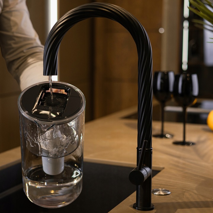 Dzbanek filtrujący szklany Wessper WES202-BK 3l Czarny 1x filtr aquaclassic