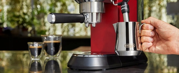 Ekspres DE LONGHI EC685.R Czerwony