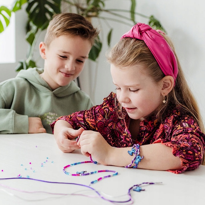 Totum zestaw kreatywny do robienia bransoletek z zawieszkami Disney Stitch