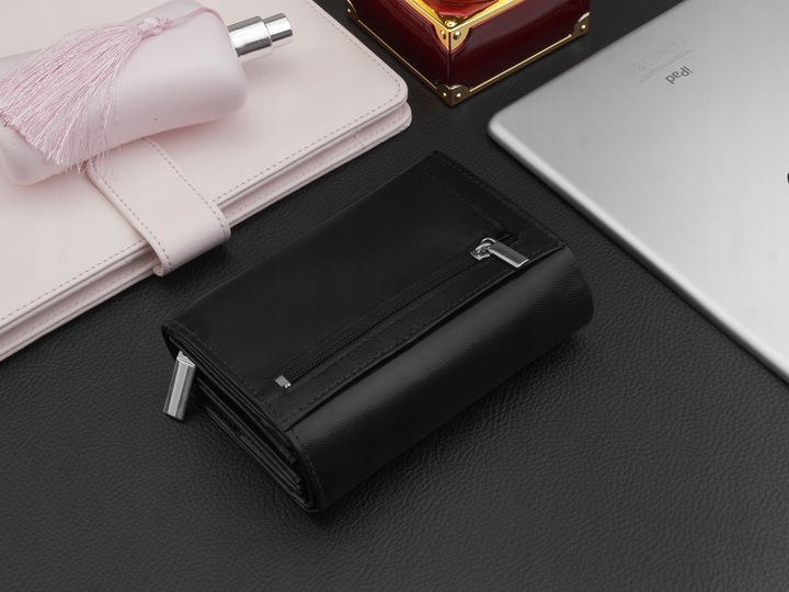 KOCHMANSKI portfel damski skórzany mały czarny na karty dokumenty pojemny