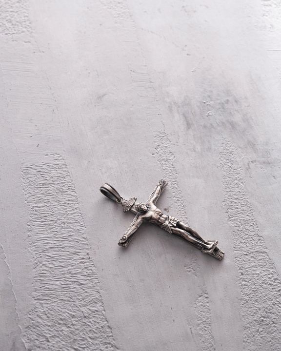 Srebrny krzyż CRUCIFIXION of JESUS CHRIST