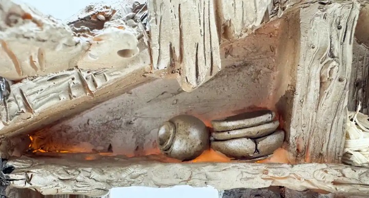 SZOPKA BOŻONARODZENIOWA KAMIENNA 28 CM Z OŚWIETLENIEM I FIGURAMI STAJENKA