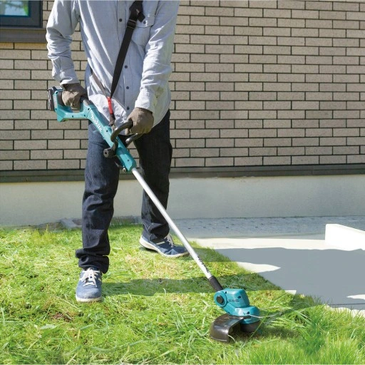 MAKITA PODKASZARKA AKUMULATOROWA 18V 3,0Ah 260MM DUR193RF