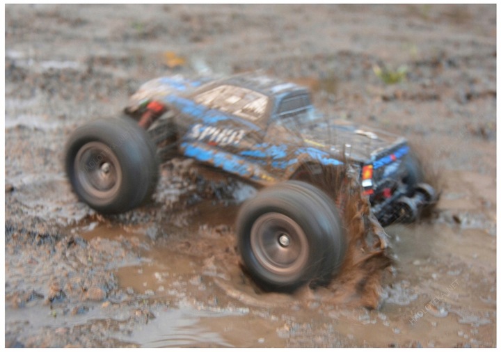 WODOODPORNY SAMOCHÓD ZDALNIE STEROWANY RC 52KM/H