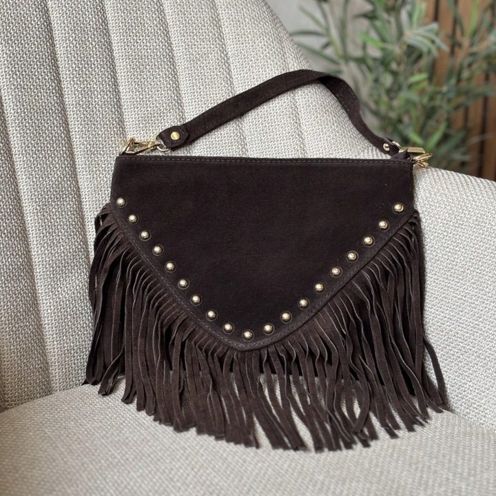 Torebka Listonoszka z ćwiekami ZAMSZ NATURALNY BOHO CZEKOLADA Vera Pelle