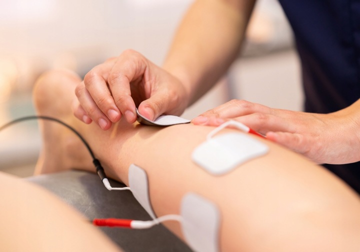 ELEKTROSTYMULATOR MIĘŚNI I NERWÓW TENS EMS 60 PROGRAMÓW ALPHA