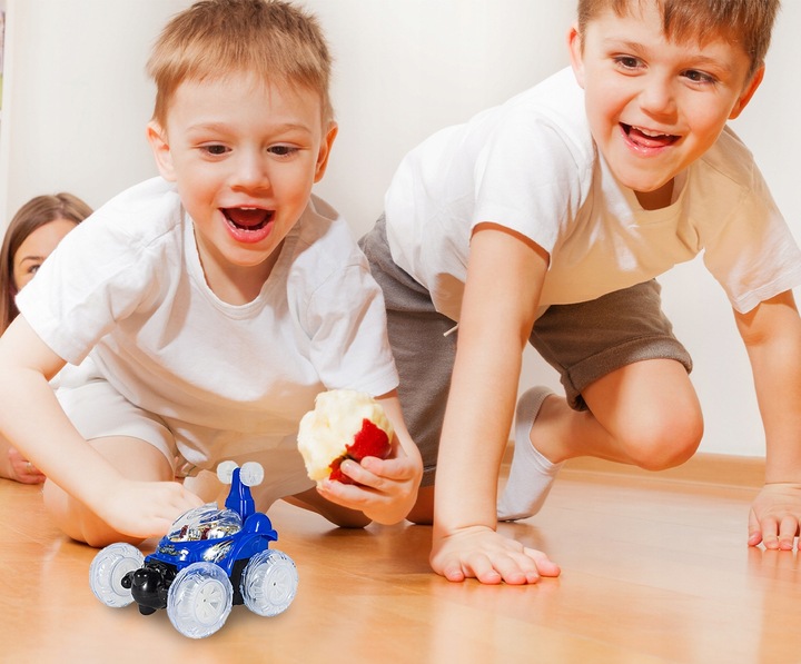 SAMOCHÓD ZDALNIE STEROWANY AUTO TWISTER KASKADER NA PILOTA DLA CHŁOPCA