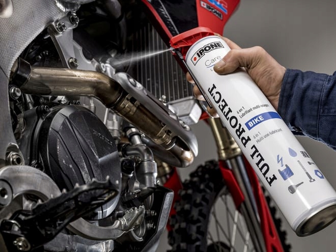 IPONE SPRAY FULL PROTECT SPRAY WIELOZADANIOWY 750