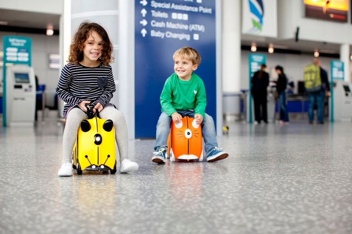 TRUNKI JEŻDŻĄCA WALIZECZKA JEŹDZIK 2w1 WALIZKA DLA DZIECKA