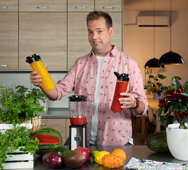 BLENDER KIELICHOWY DO KOKTAJLI 3w1 + 2 BIDONY 700W