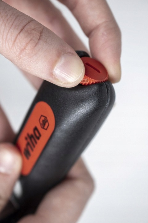 WIHA 44618 NÓŻ ŚCIĄGACZ DO IZOLACJI 4-28 mm