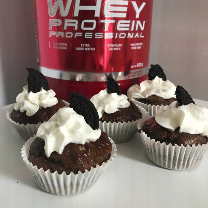 SCITEC 100% WHEY PROTEIN 920 G BIAŁKO + SCITEC SHAKER 700 ml + PRÓBKA