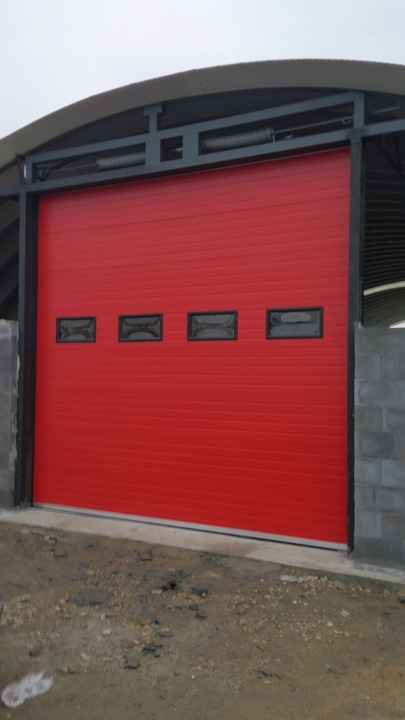 Okno do bramy garażowej segmentowej