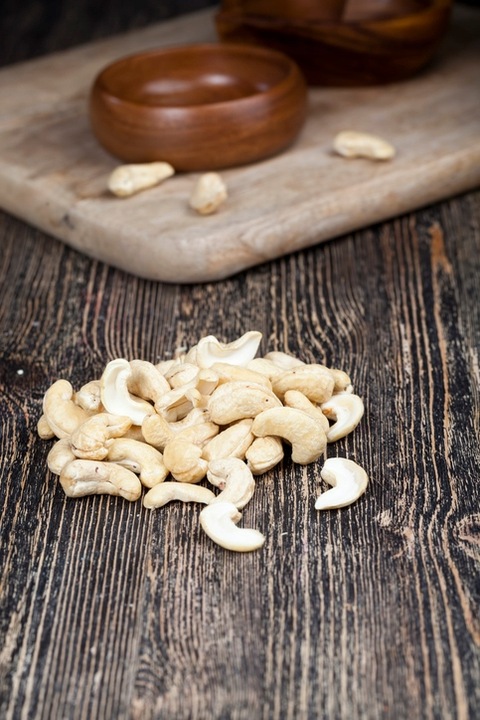 ORZECHY NERKOWCA 1kg Połówki nerkowce naturalne jakość