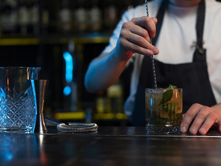 ZESTAW BARMAŃSKI 17 ELEMENTÓW SHAKER STOJAK DUŻY PROFESJONALNY DO DRINKÓW