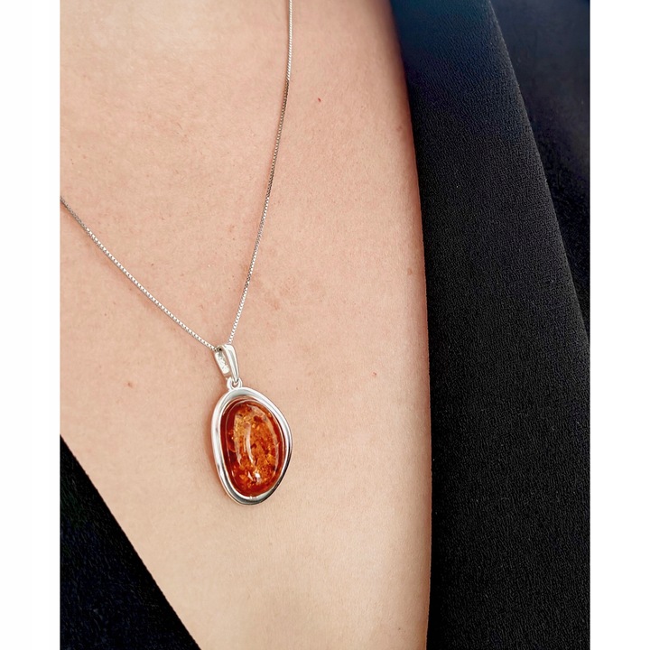 WISIOREK SREBRNY z DUŻYM CERTYFIKOWANYM Bursztynem Srebro ELEGANCKA PIĘKNA