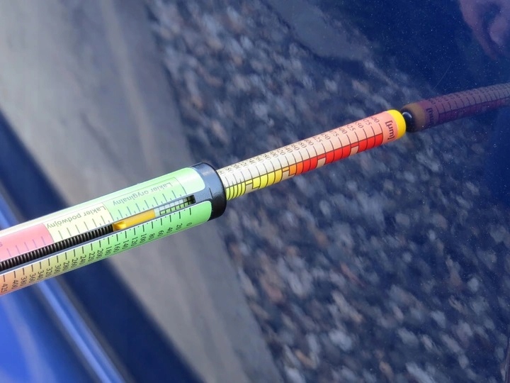 Prodig-Tech MIERNIK CZUJNIK TESTER GRUBOŚCI LAKIERU GL-MAG 20-25um 0-600