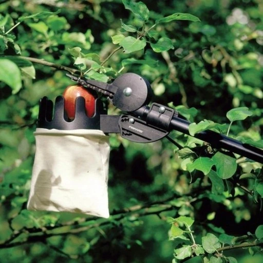 Sekator teleskopowy Fiskars UP86 + Piła UP80