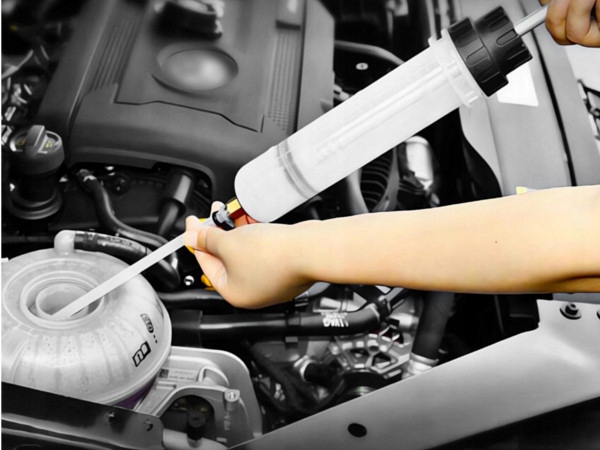 500ML WYSYSARKA ODSYSARKA STRZYKAWKA Oleju Płynu Hamulcowego Paliwa POMPKA