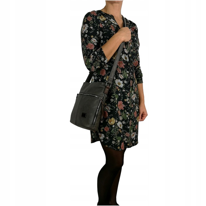 Torebka Damska Listonoszka Czarna Torba Worek Na Ramię Długi Pasek Lekka A5