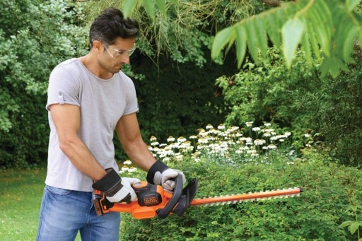 Nożyce do żywopłotu 18V body Black Decker GTC18502