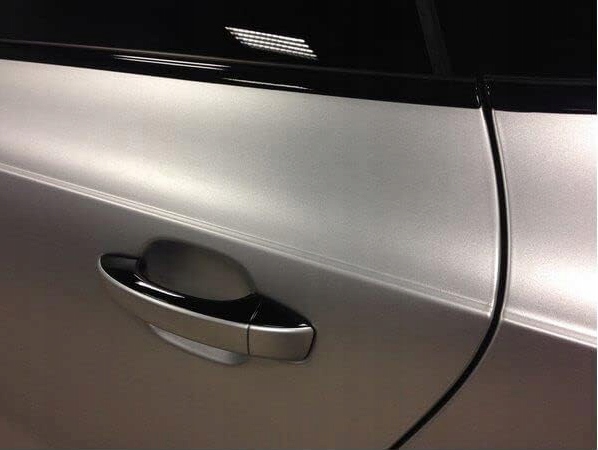 FOLIA SAMOCHODOWA CHROM MAT PERŁA SREBRNA SATYNA 50x152cm SAMOPRZYLEPNA