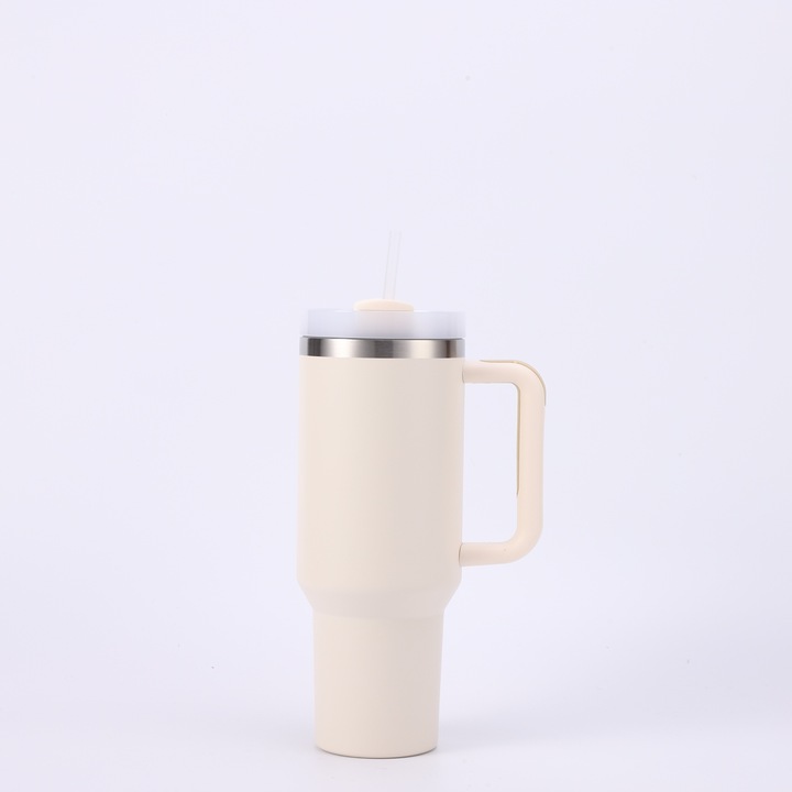 KUBEK TERMICZNY ZE SŁOMKĄ 1200ML KUBEK TERMICZNY ZE SŁOMKĄ KREMOWY