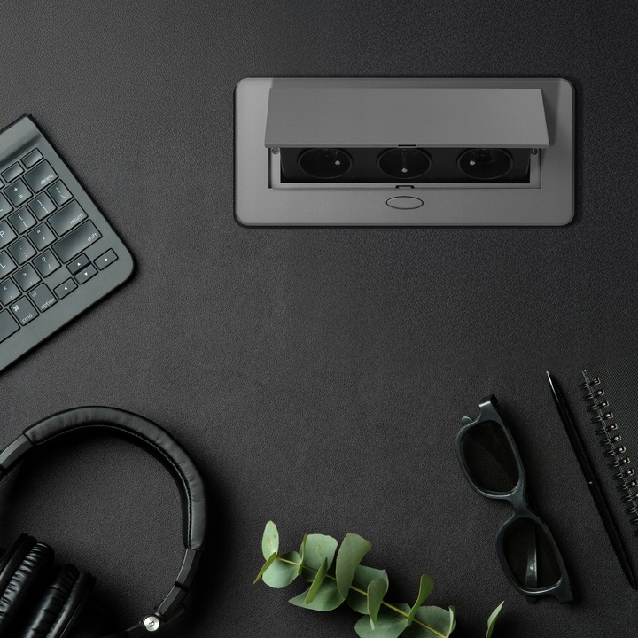 gniazdo wpuszczane chowane w blat potrójne stalowe Srebrne gniazdo meblowe