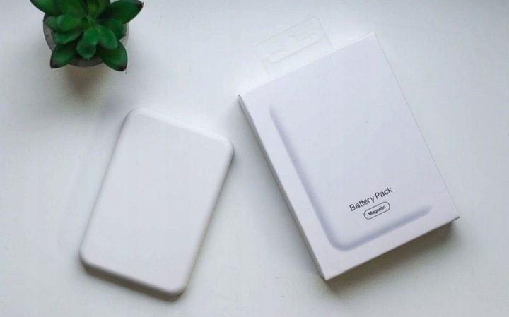 POWERBANK MAGSAFE MAGNES 5000 MAH MOCNY DO TELEFONU BEZPRZEWODOWE ŁADOWANIE