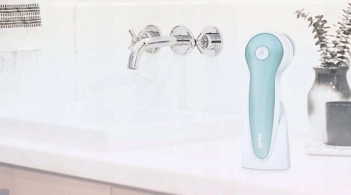 SZCZOTECZKA DO TWARZY MEDEL FACE BRUSH 3 TRYBY