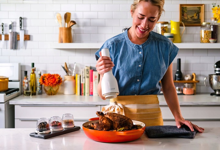 MŁYNEK ELEKTRYCZNY DO PIEPRZU I SOLI FINAMILL