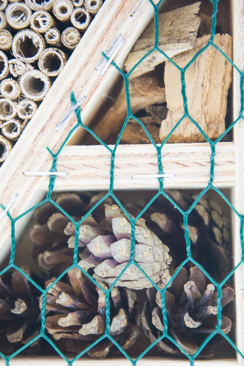 DOMEK DLA OWADÓW DREWNIANY budka HOTEL dla PSZCZÓŁ MURARKA motyli XL