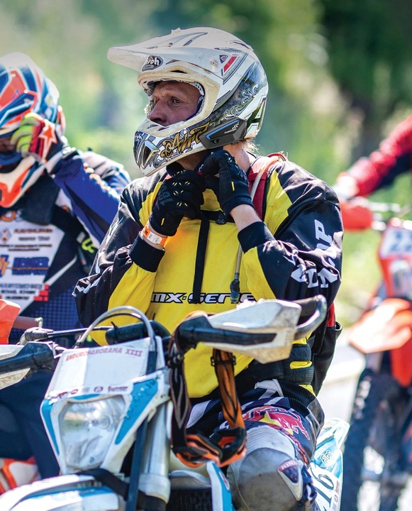 INTERKOM BLUETOOTH FX KONFERENCJA 10 OSÓB DO 2000m mówi po POLSKU