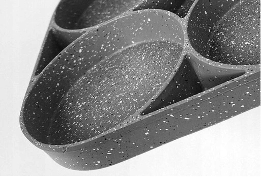 Patelnia do jajek i placków Rossner 4 OTWORY 18 cm granitowa